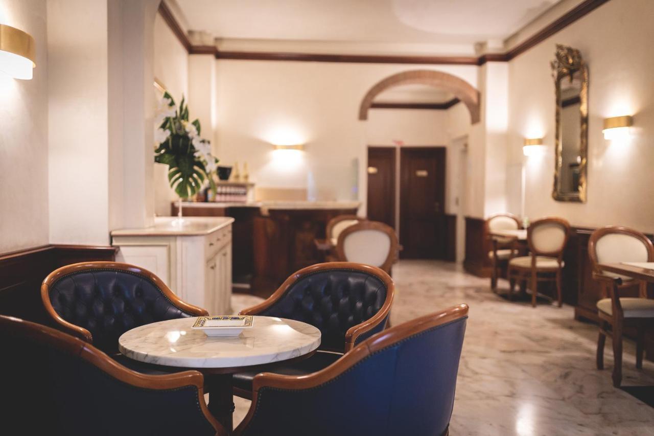 Hotel Posta Cecina  Buitenkant foto