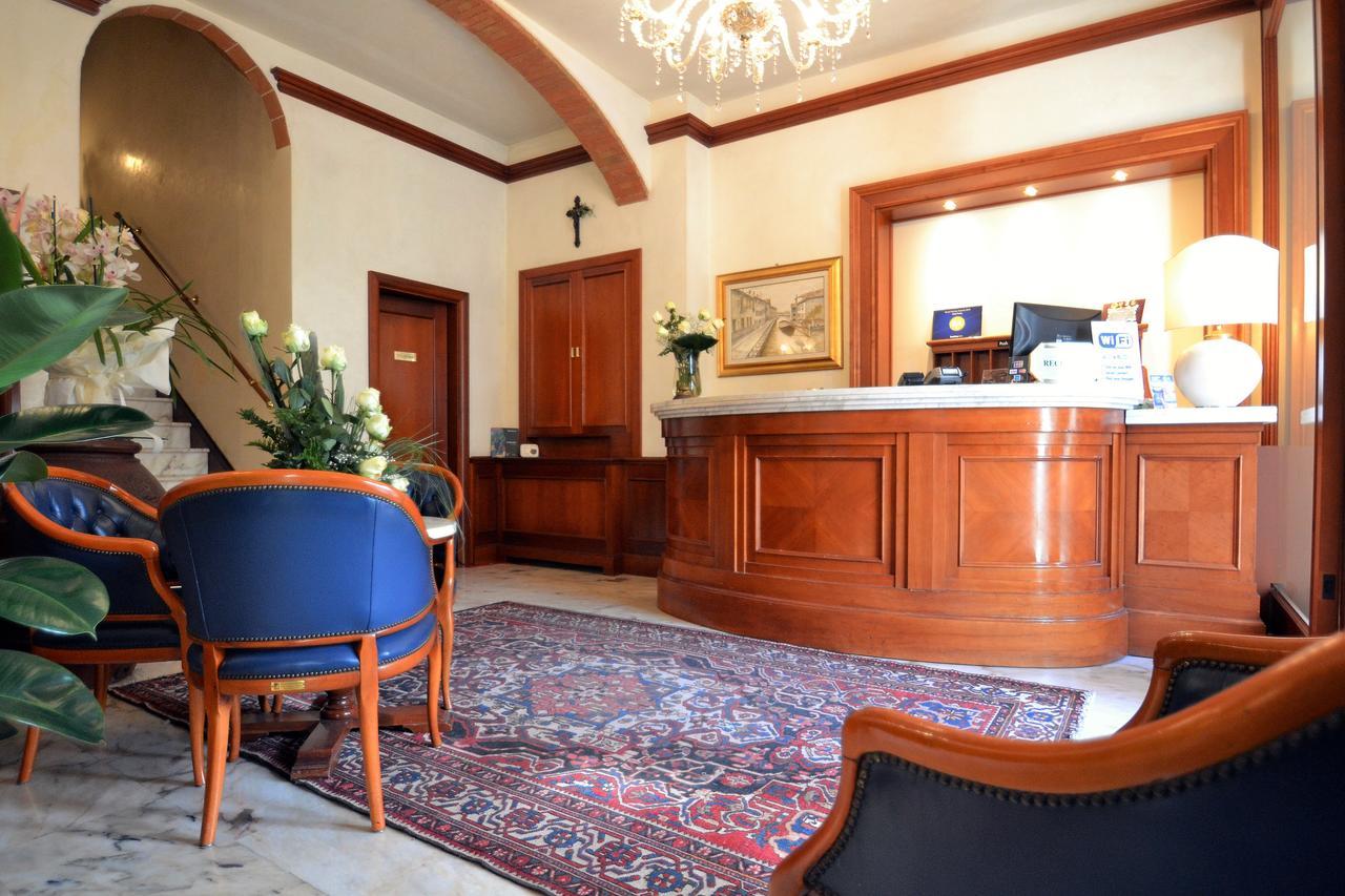 Hotel Posta Cecina  Buitenkant foto